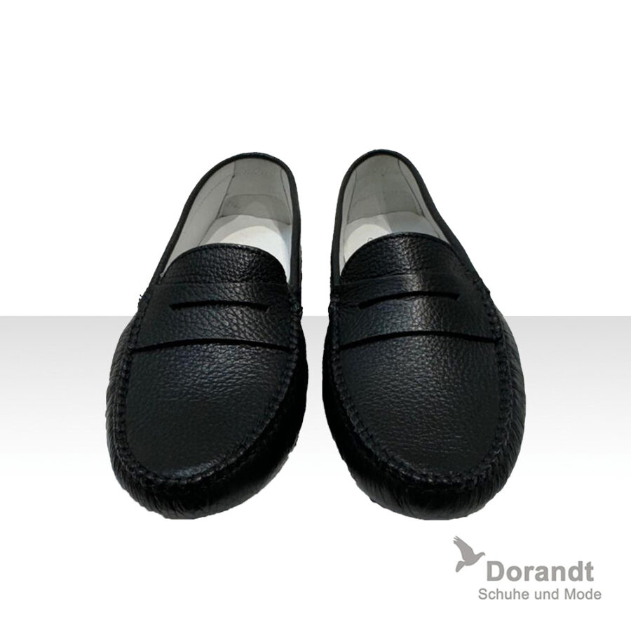 schwarze Mokassins mit genarbtem Leder